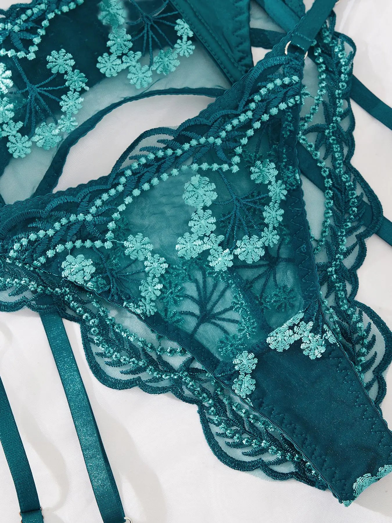 ISLA - EMERALD LINGERIE SET