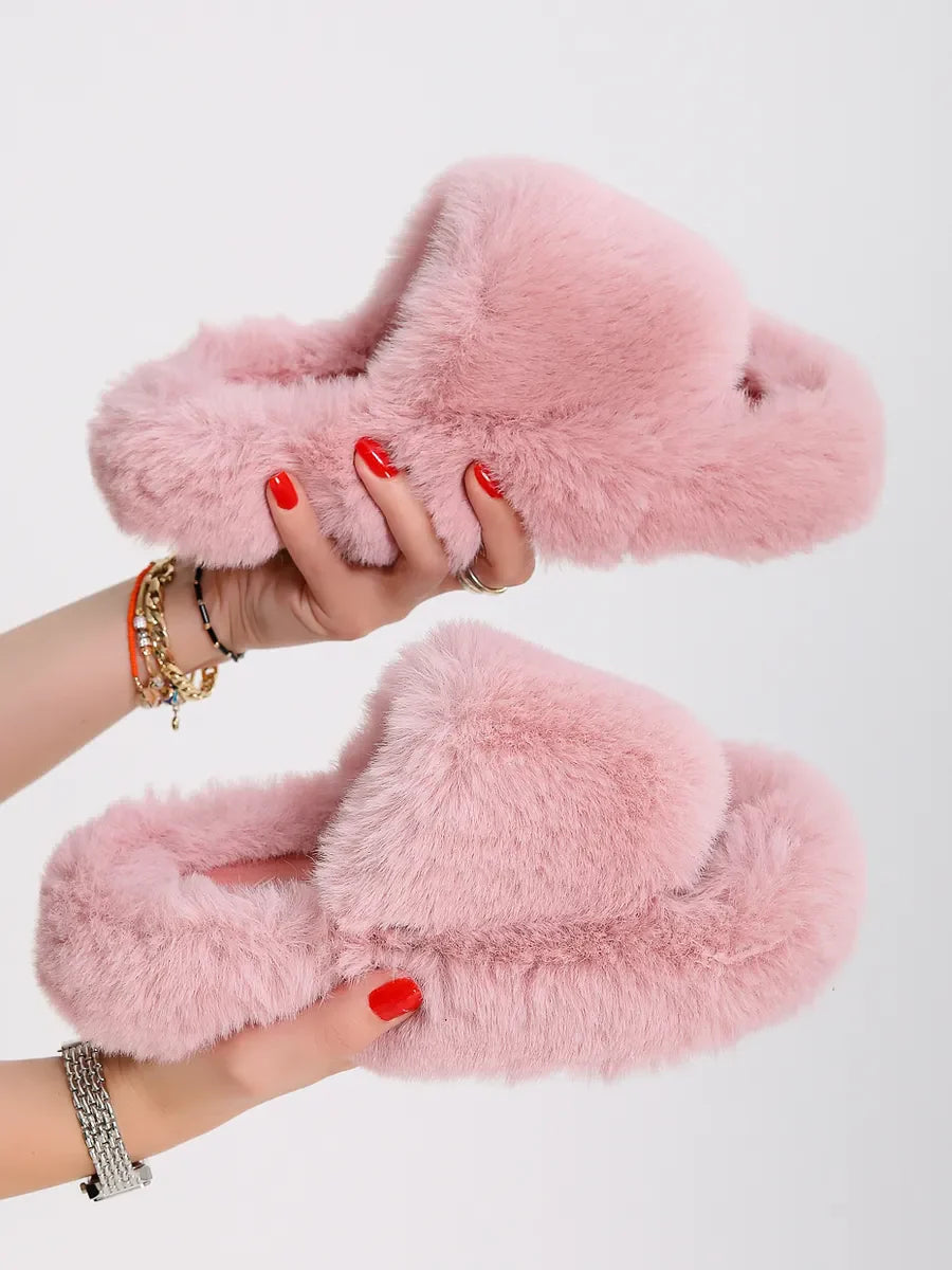 MONYA - FLUFFY SLIPPERS